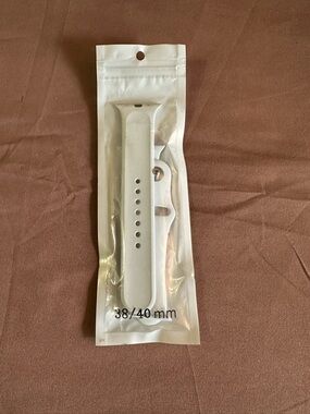 White Silicone Watch Band 38/40mm - Compatible Replacement Strap